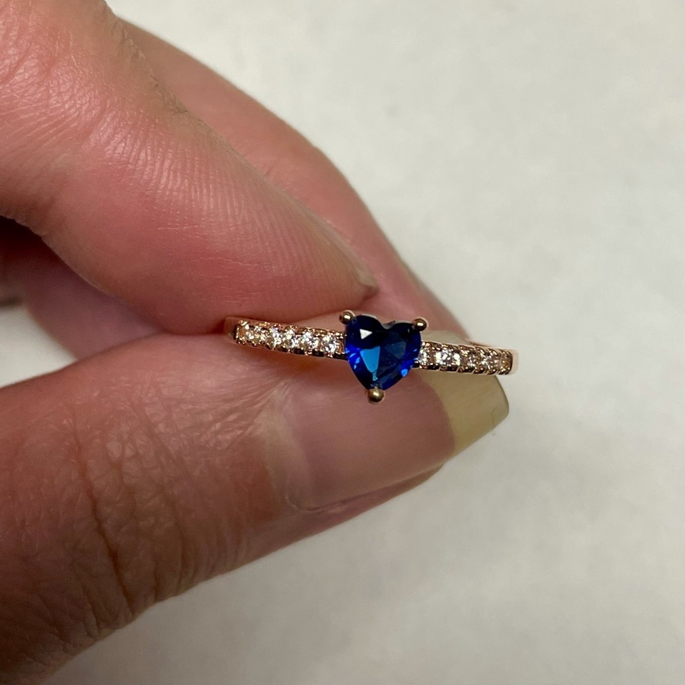 Minimalist blue Heart Rose Gold Ring